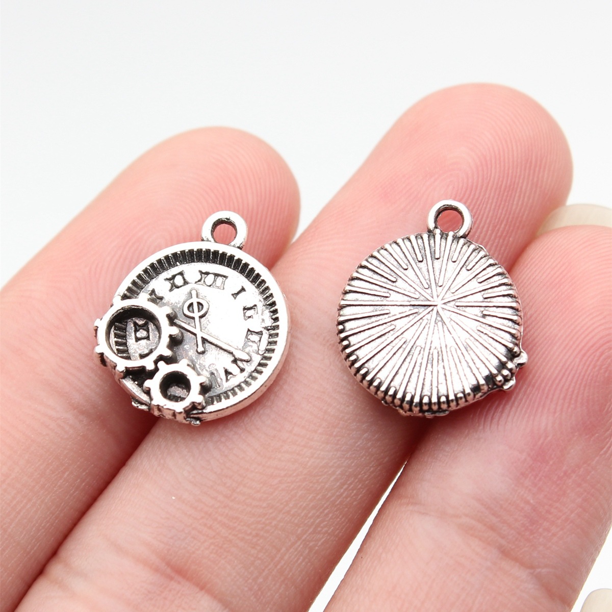WYSIWYG 10pcs 16x14mm 2 Colors - Vintage Fashion Tumblr recension och pris