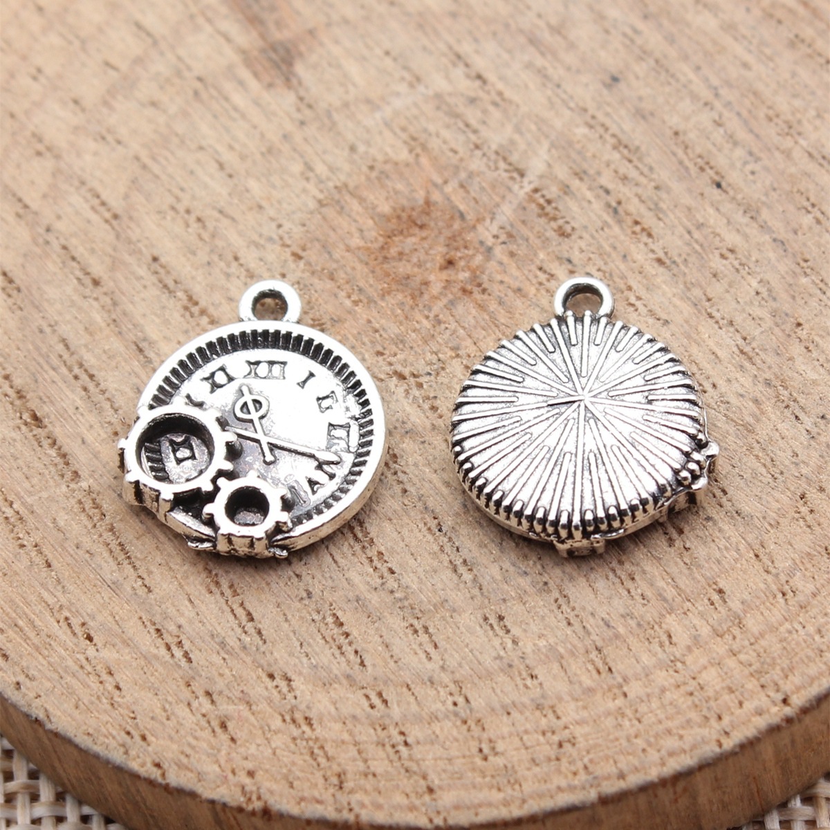 WYSIWYG 10pcs 16x14mm 2 Colors - Vintage Fashion Tumblr recension och pris