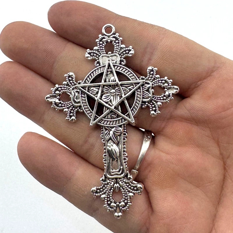 2pcs 30x15mm Gothic Big Cross  - Vintage Fashion Tumblr recension och pris