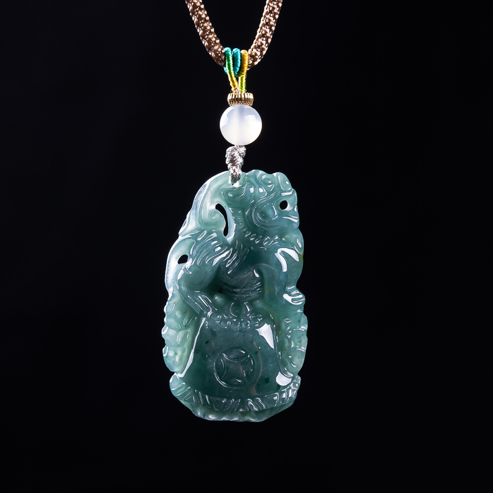 Burmese Jadeite Pixiu Pendant  - Vintage Women Fashion recension och pris